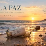 Botella con un mensaje sobre la paz en una playa al atardecer